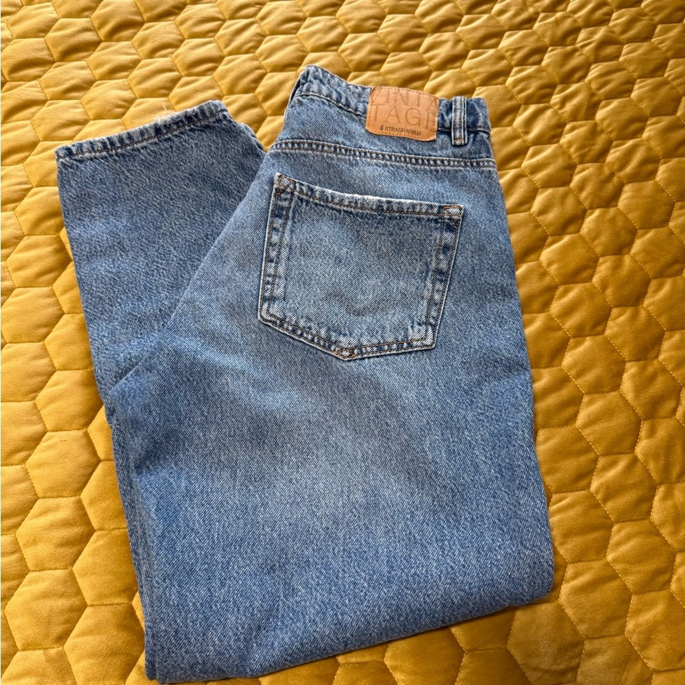 🐝 STRADIVARIUS VINTAGE CROPPED BLUE JEANS